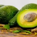 Manfaat Buah Alpukat Untuk Kecantikan dan Kesehatan