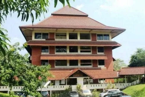 Biaya Pendidikan Program Study Biologi Universitas Indonesia