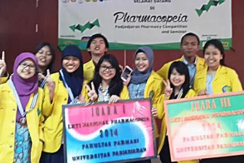 Biaya Pendidikan Program Study Farmasi Universitas Indonesia