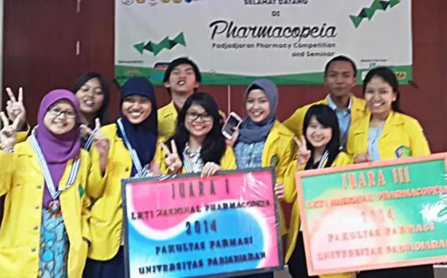 Biaya Pendidikan Program Study Farmasi Universitas Indonesia