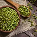 12 Manfaat Kacang Hijau, Untuk Kesehatan, Tubuh dan Kecantikan