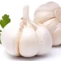 13 Bahaya Konsumsi Bawang Putih Mentah