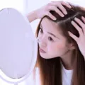Cara Cepat Hilangkan Ketombe Dengan Baking Soda Dan Cuka