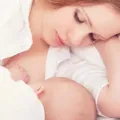 Cara Menyusui Bayi Yang Baik dan Benar