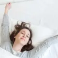 Manfaat Ngulet Setelah Bangung Tidur Untuk Kesehatan Tubuh