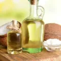 Manfaat Virgin Coconut Oil (VCO) Untuk Kecantikan