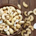 10 Manfaat Kacang Mede Mampu Menurunkan Depresi Hingga Menyehatkan Jantung