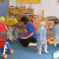 Tips Memilih Day Care (Penitipan Anak) Yang Baik