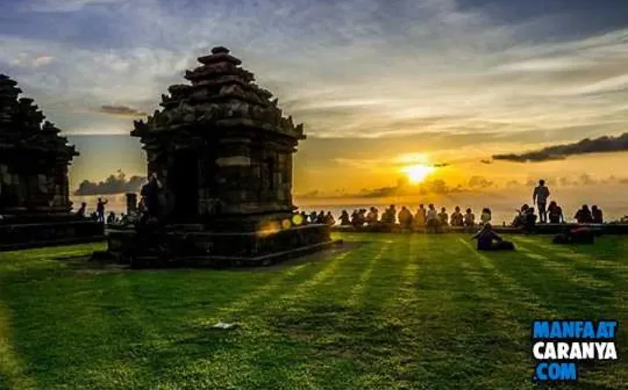Candi Ijo Yogyakarta Harga Tiket Masuk Sejarah Fasilitas Alamat dan Rute Menuju Lokasi