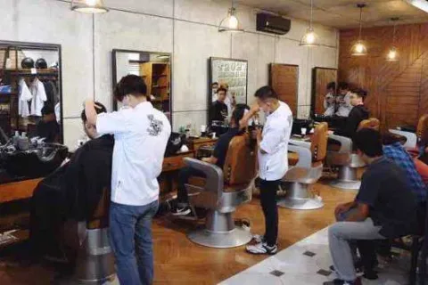 Harga Potong Rambut di Barbershop Jogja Rekomendasi Tempat Cukur Murah Terdekat