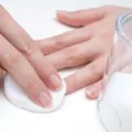 Cara Mudah Melakukan Manicure Sendiri