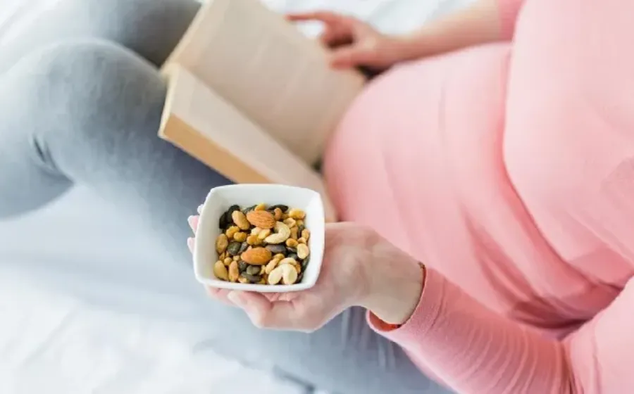 Manfaat Kacang Almond Untuk Ibu Hamil