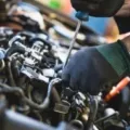 4 Tips Merawat Mesin Mobil yang Wajib Dilakukan Secara Berkala