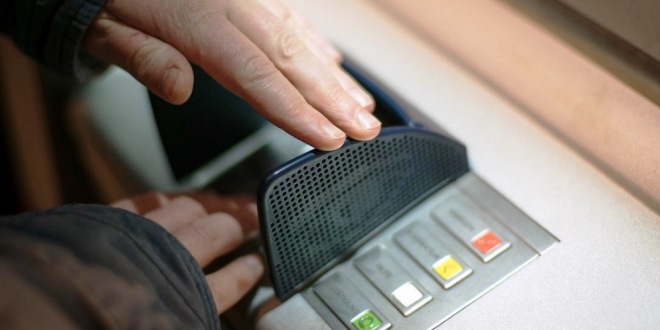 Tips Ambil Uang di ATM bagi Pemula untuk Keuangan yang Aman dan Efisien