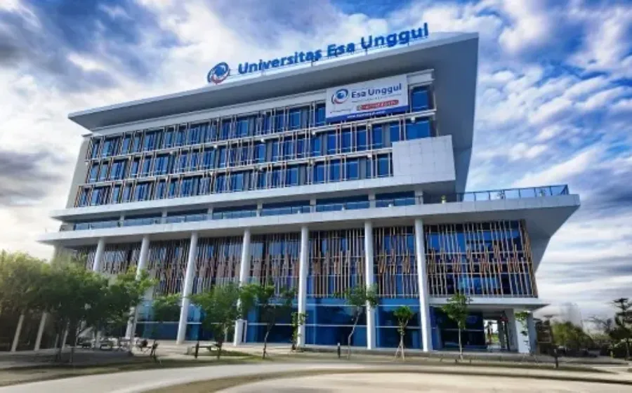Program Studi Terakreditasi A dan International di Universitas Esa Unggul