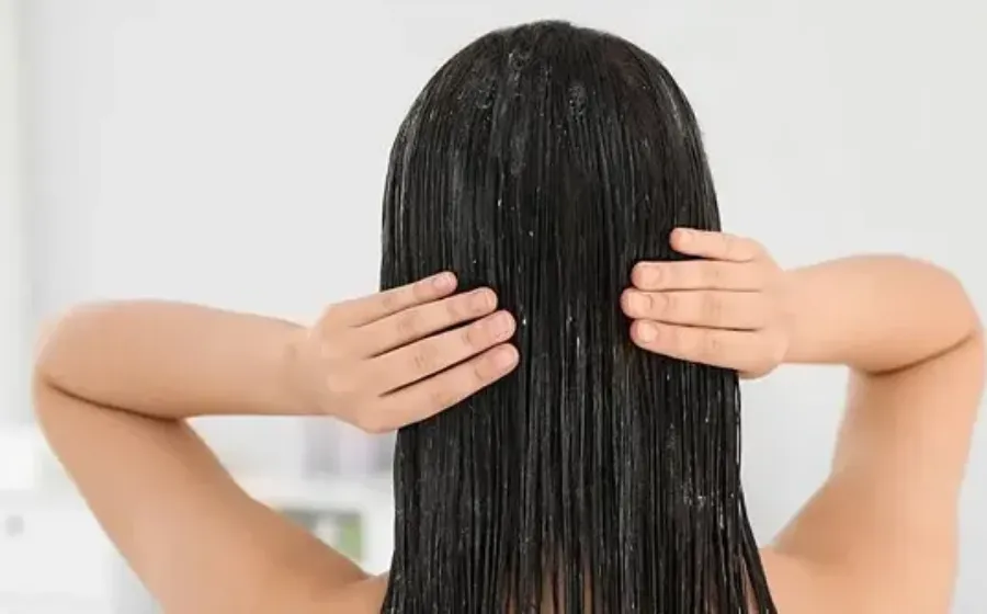 Ketahui 10 Manfaat Conditioner untuk Rambut Lembab dan Sehat