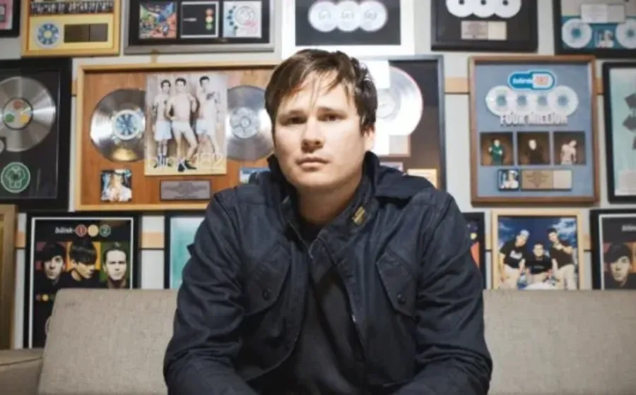 Biografi Tom DeLonge, Perjalanan Karier Musisi Ikon Punk Rock Dunia