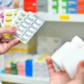 Keuntungan Pilih Obat Generik yang Bikin Kamu Nggak Ragu Lagi