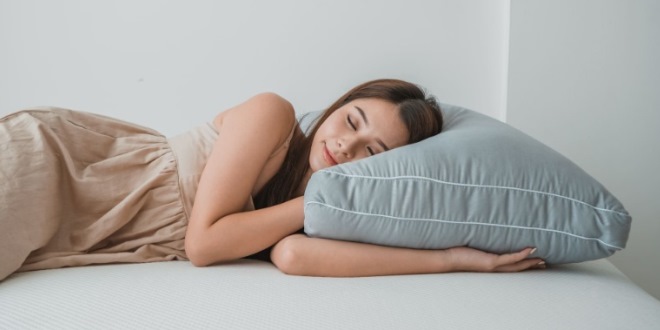 Tips Memilih Bantal untuk Tidur yang Nyaman dan Berkualitas