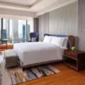 Kemewahan di The Ritz Carlton Jakarta, Menginap Serasa Sultan di Tengah Kota Metropolitan