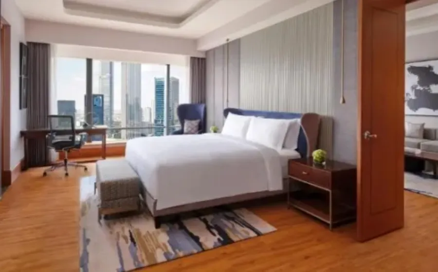 Kemewahan di The Ritz Carlton Jakarta, Menginap Serasa Sultan di Tengah Kota Metropolitan
