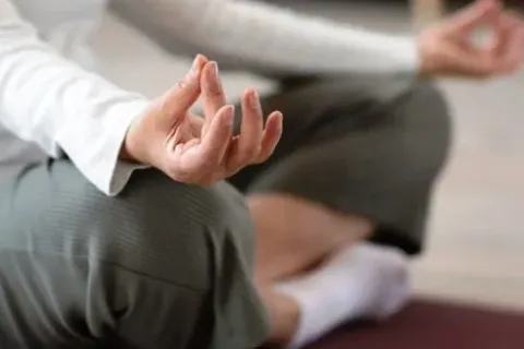 Menciptakan Energi Positif Melalui Meditasi untuk Membantu Penyembuhan Psikis