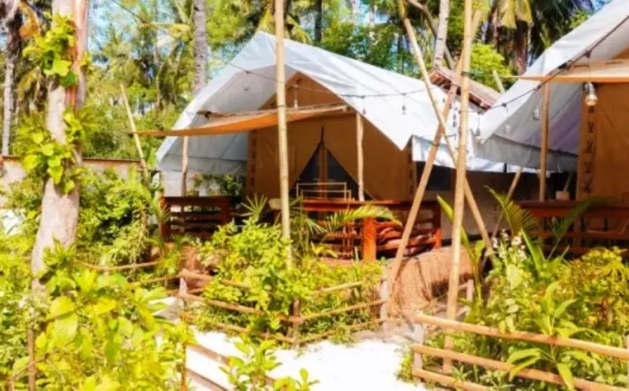 Rekomendasi Hotel dengan Konsep Glamping yang Bikin Liburanmu Makin Seru dan Nggak Biasa