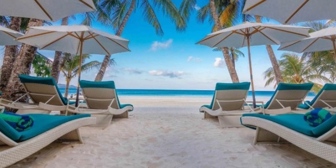 Destinasi Wisata Pantai Terindah di Dunia yang Bikin Kamu Gak Mau Pulang