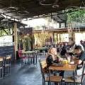 Rekomendasi Cafe Terbaik di Karanganyar Tempat Nongkrong Favorit
