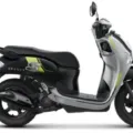 Pengendara Motor yang Merokok di Jalanan Itu Menyebalkan