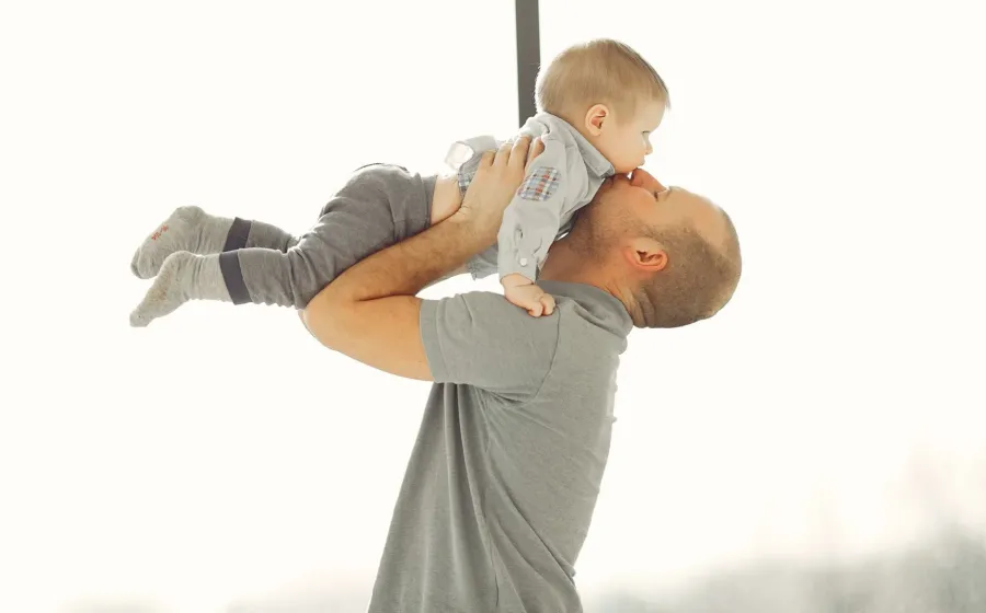 Cara membangun kedekatan ayah dan anak melalui aktivitas berkualitas bersama di rumah