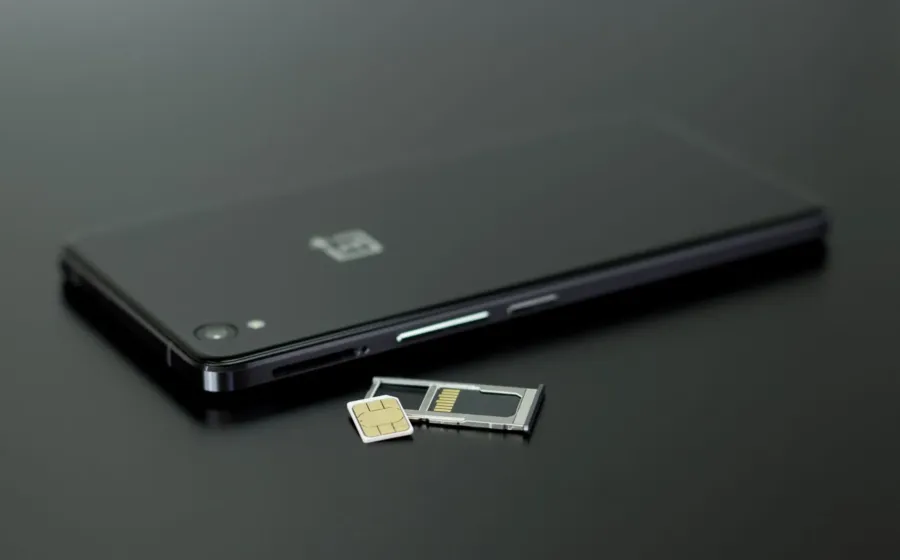 Ilustrasi cara mengatasi memori HP penuh pada smartphone