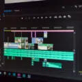Konsep ide aplikasi edit video mudah pada antarmuka smartphone untuk pembuat konten