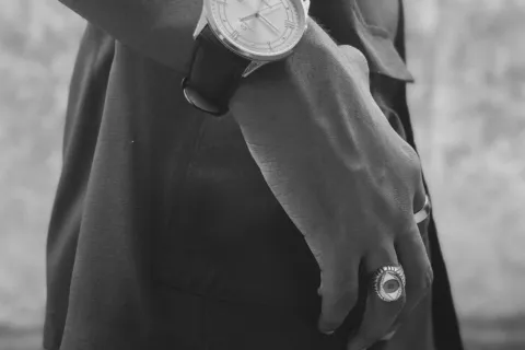 Tips memilih jam tangan sesuai gaya pakaian elegan dan kasual