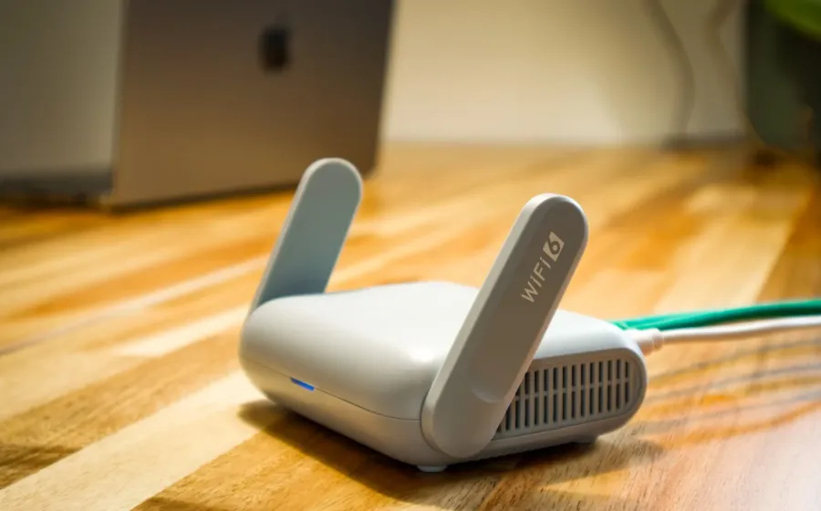Memilih router wifi terbaik untuk dipasang di meja ruang tamu rumah nirkabel fungsional